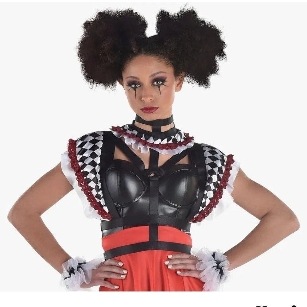 Eye-Catching Twisted Circus Harness